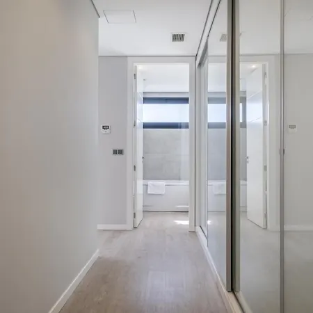 Tower Penthouse By Homie فونشال